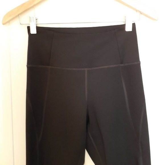 Girlfriend Collective Compressive High-Rise Legging in Black Size S - Picture 5 of 12